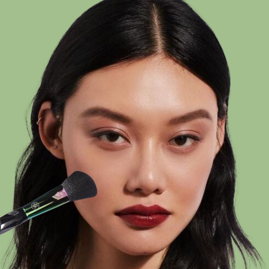Cọ Khối Hoặc Má Hồng Bh Cosmetics Poison Shock 02
