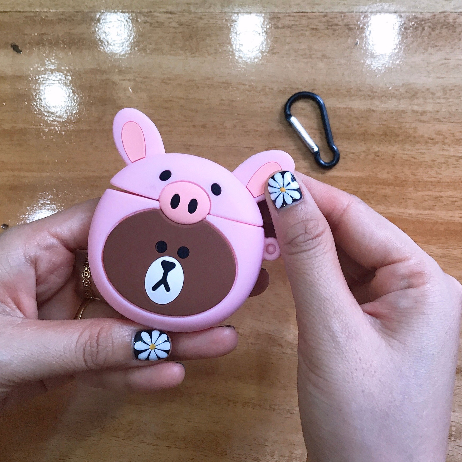 Bao Case Silicon Cho Tai Nghe Apple AirPods 1 / AirPods 2 - Hình Gấu Mix Heo