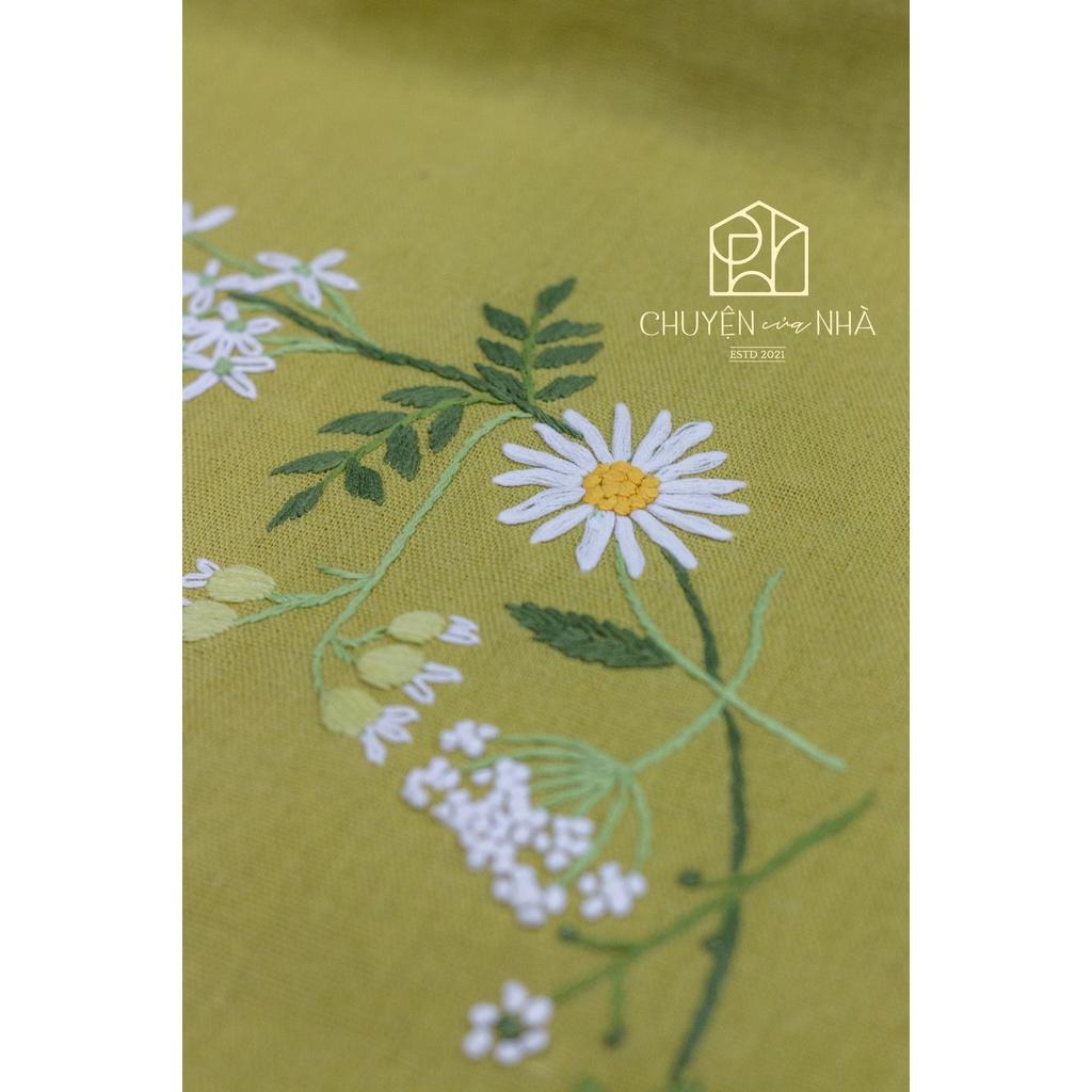Gối vuông Cốm hoa cúc - vải sợi tự nhiên Linen mềm mại, thoáng mát 45 x 45 cm