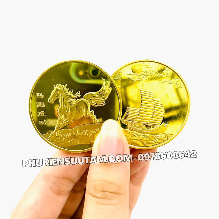 Cặp Xu Phong Thủy Mã Đáo Thành Công Và Thuận Buồm Xuôi Gió, đường kính: 4cm, màu vàng - SP005858