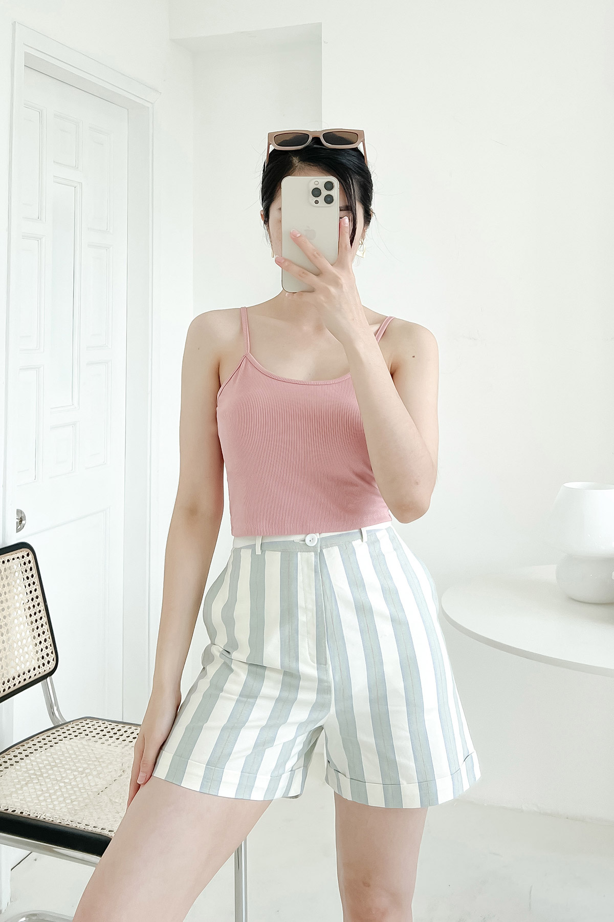 Quần shorts basic gấu lơ vê TSX0522 Vienne Tran V64S21H010