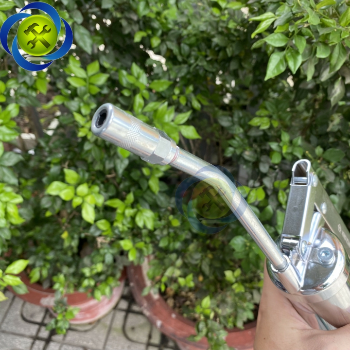 Bơm mỡ bằng tay 400cc Kingtony 9BU241