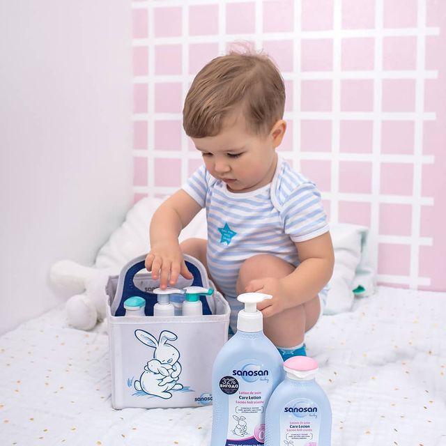 Combo Sữa tắm gội Baby 200ml + Kem hăm 2 tác động 100ml Sanosan