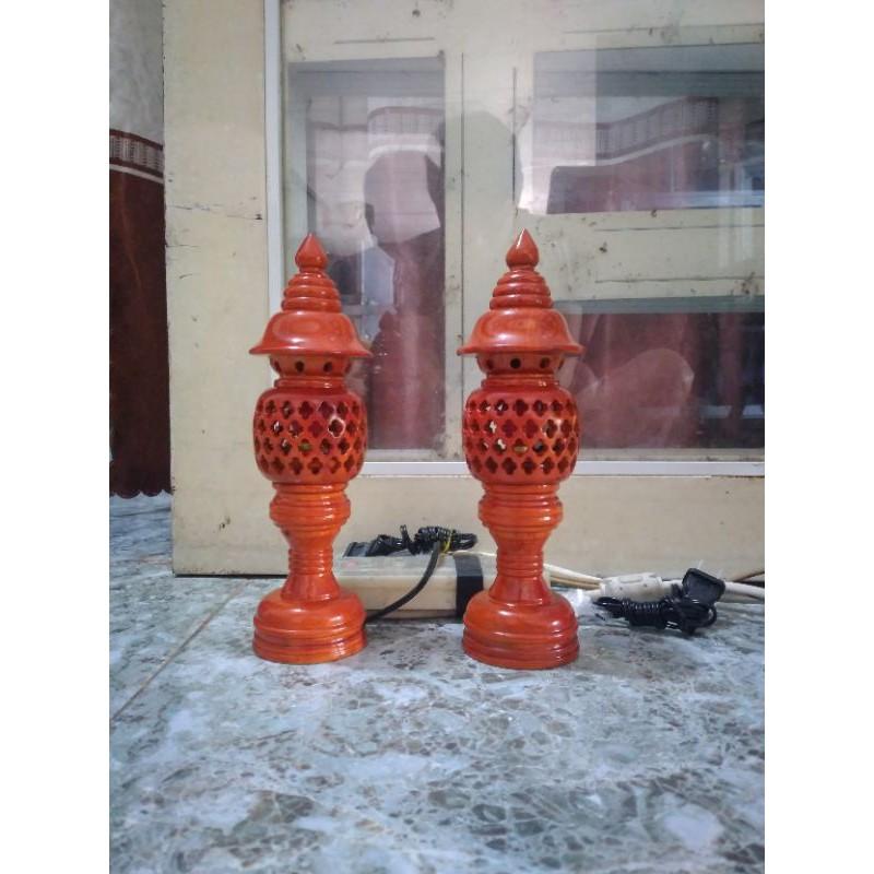 Cặp đèn thờ tổ ong gỗ hương cao 48cm
