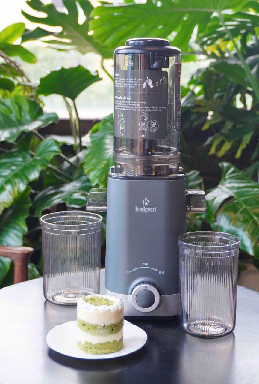 Máy ép chậm Kalpen Đức J7 công suất 300W - Hàng chính hãng