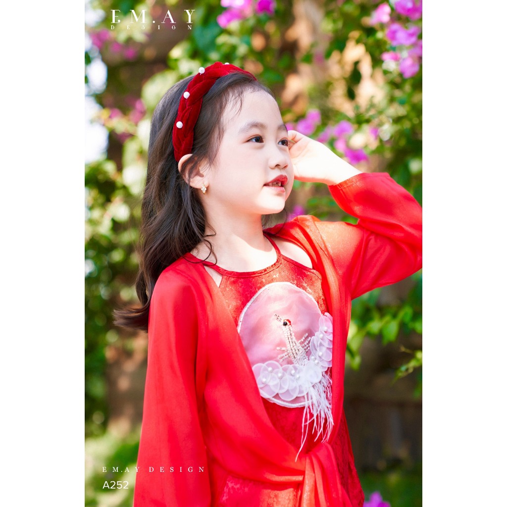 Set đầm yếm tứ thân kèm áo choàng cô Tấm cho bé gái mặc lễ tết dự tiệc biễu diễn từ 12-40kg chất lụa mềm mát