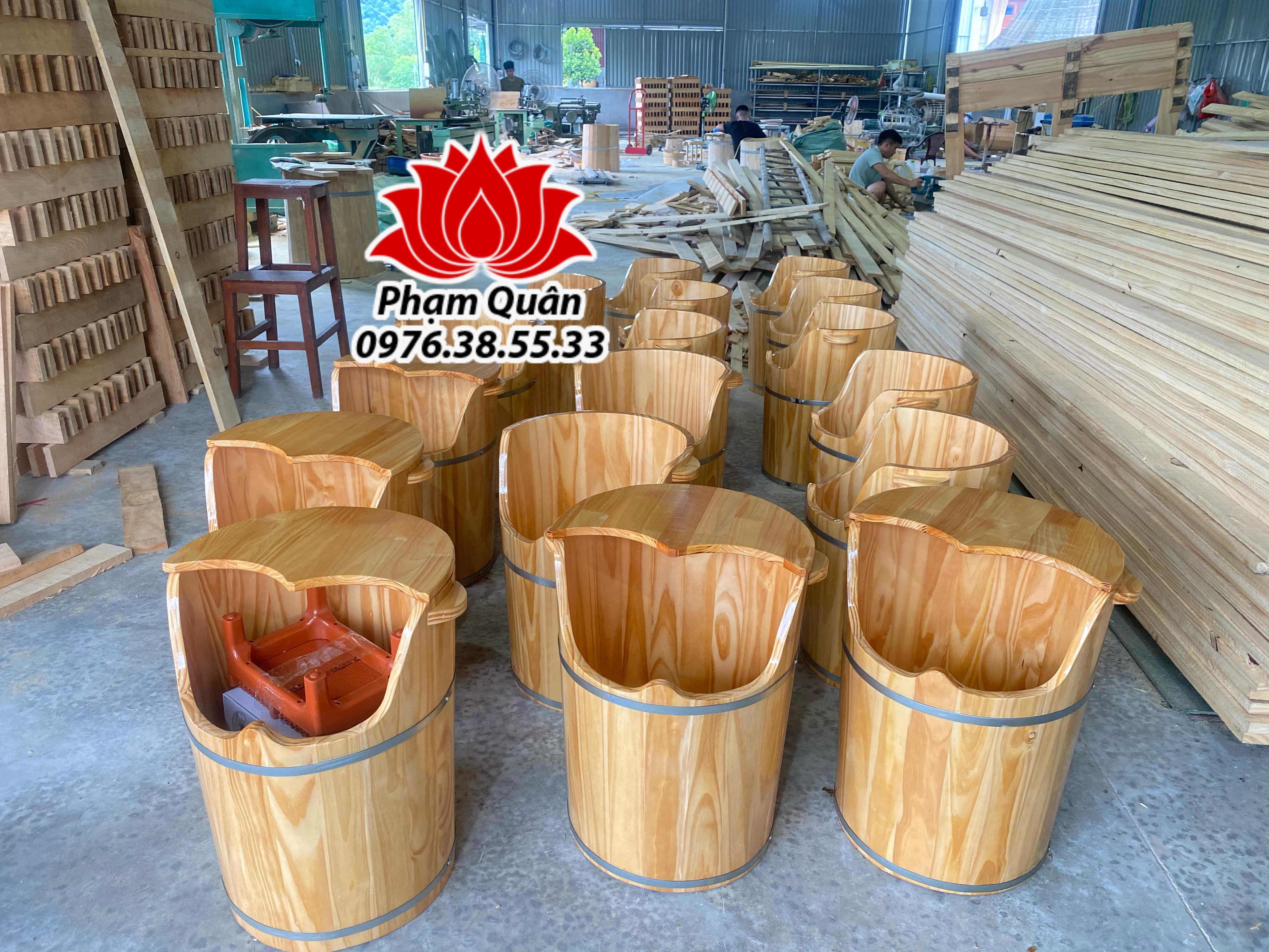 Thùng gỗ xông chân gỗ thông loại 1