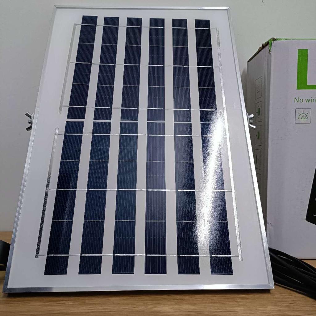 Đèn Năng Lượng Mặt Trời 500W