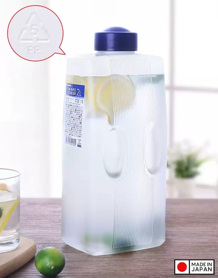 BÌNH NƯỚC 2 LÍT - HÀNG NỘI ĐỊA NHẬT , có thể dùng đựng nước trữ ở ngăn mát tủ lạnh, mang đi làm,.