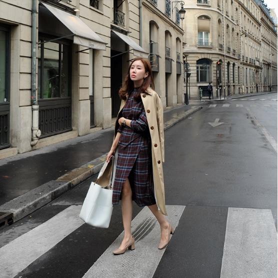 Giày cao gót nữ bít mũi phong cách mùa hè