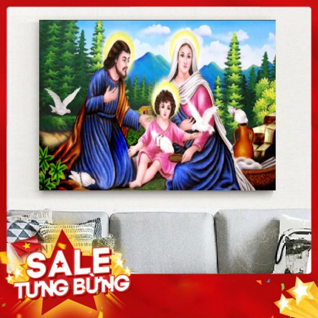 TRANH THÊU CHỮ THẬP GIA ĐÌNH CHÚA TRANH CHƯA THÊU LV3039