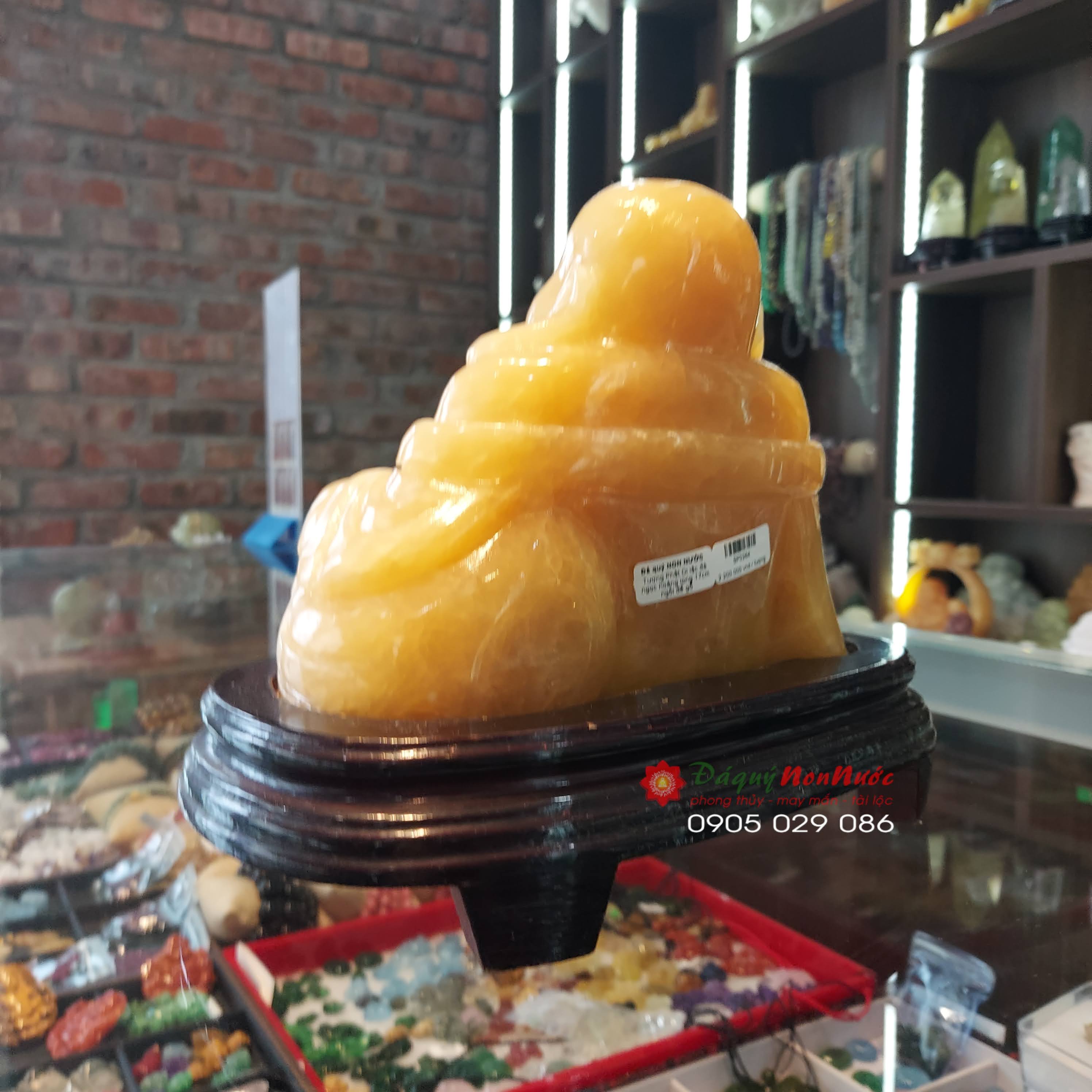 Tượng Phật Di lặc đá ngọc hoàng long 17cm ngồi đế gỗ - đá Non Nước