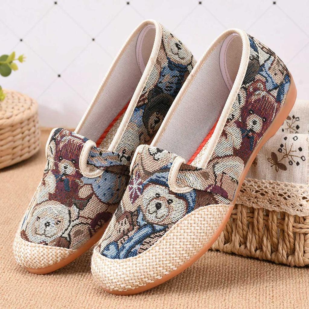 Spring and summer new style old Beijing cloth shoes girls Korean casual shoes with one foot breathable lazy canvas shoes girls