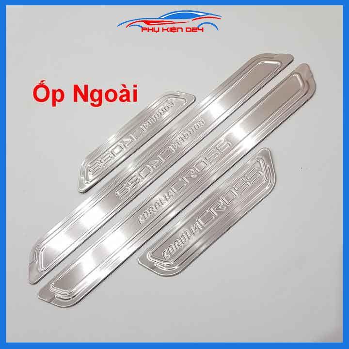 Bộ nẹp bước chân inox ô tô Cross 2020-2021-2022 chống trầy làm đẹp ô tô