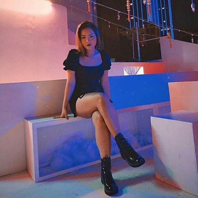 ĐẦM ĐEN BODY NHÚN EO DÂY RÚT SANG CHẢNH