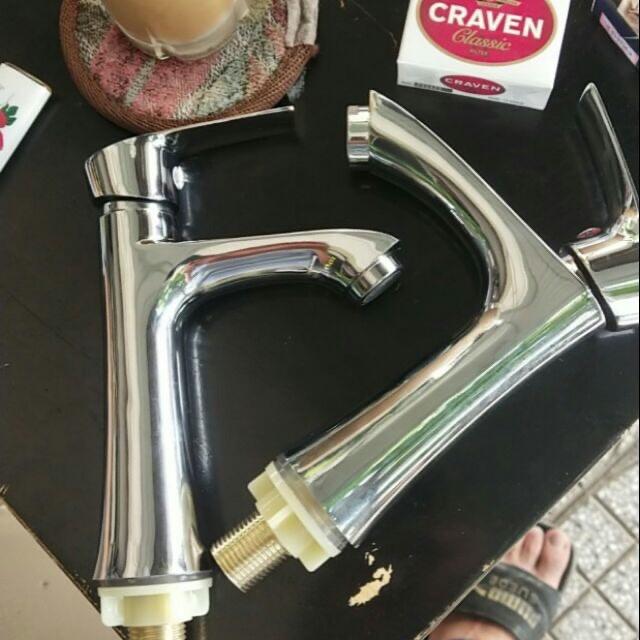 VÒI LAVABO LẠNH TRÒN MẠ CROM