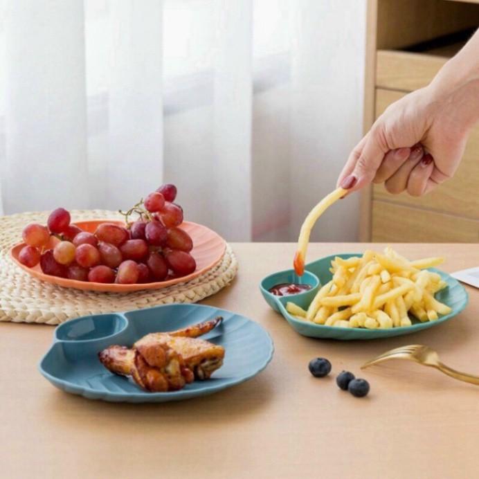 Đĩa nhựa decor đẹp set 4 đĩa đựng thức ăn hình vỏ sò có ngăn để gia vị chấm nhiều màu chất lượng cao