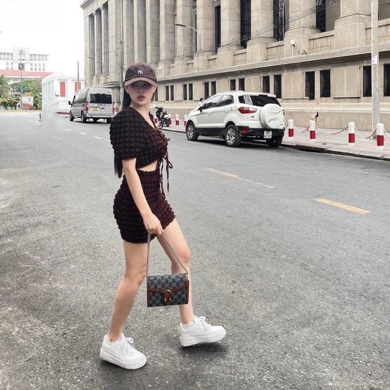 Áo Crt Thắt Dây Nơ Mix Chân Váy Áo Chất Xốp Siêu Xinhh