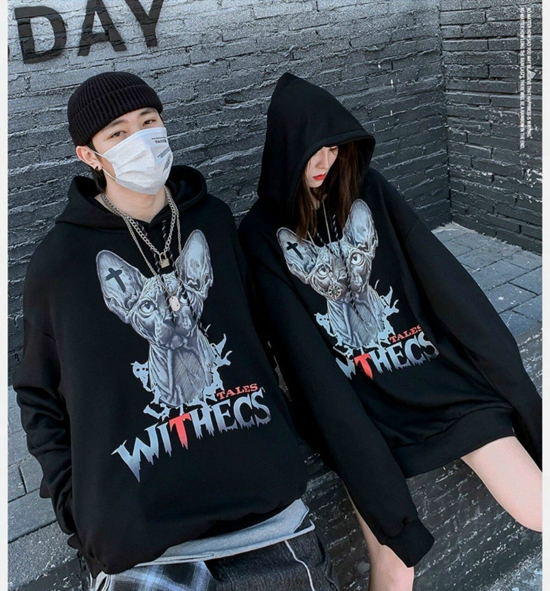 ÁO HOODIE MÀU ĐEN IN HÌNH SIÊU NGẦU