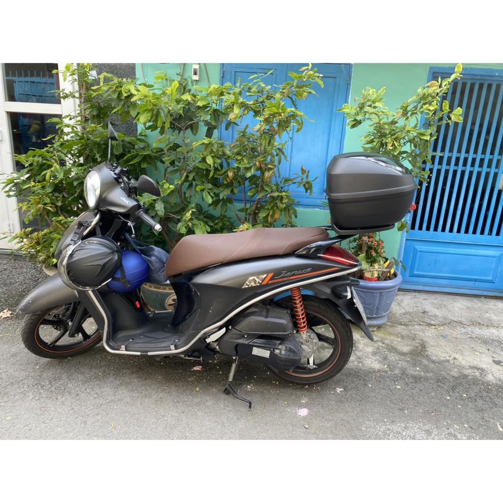 Thùng Givi E250N2 kèm đế và bát gắn cho xe Janus, thùng xe Janus E250N2