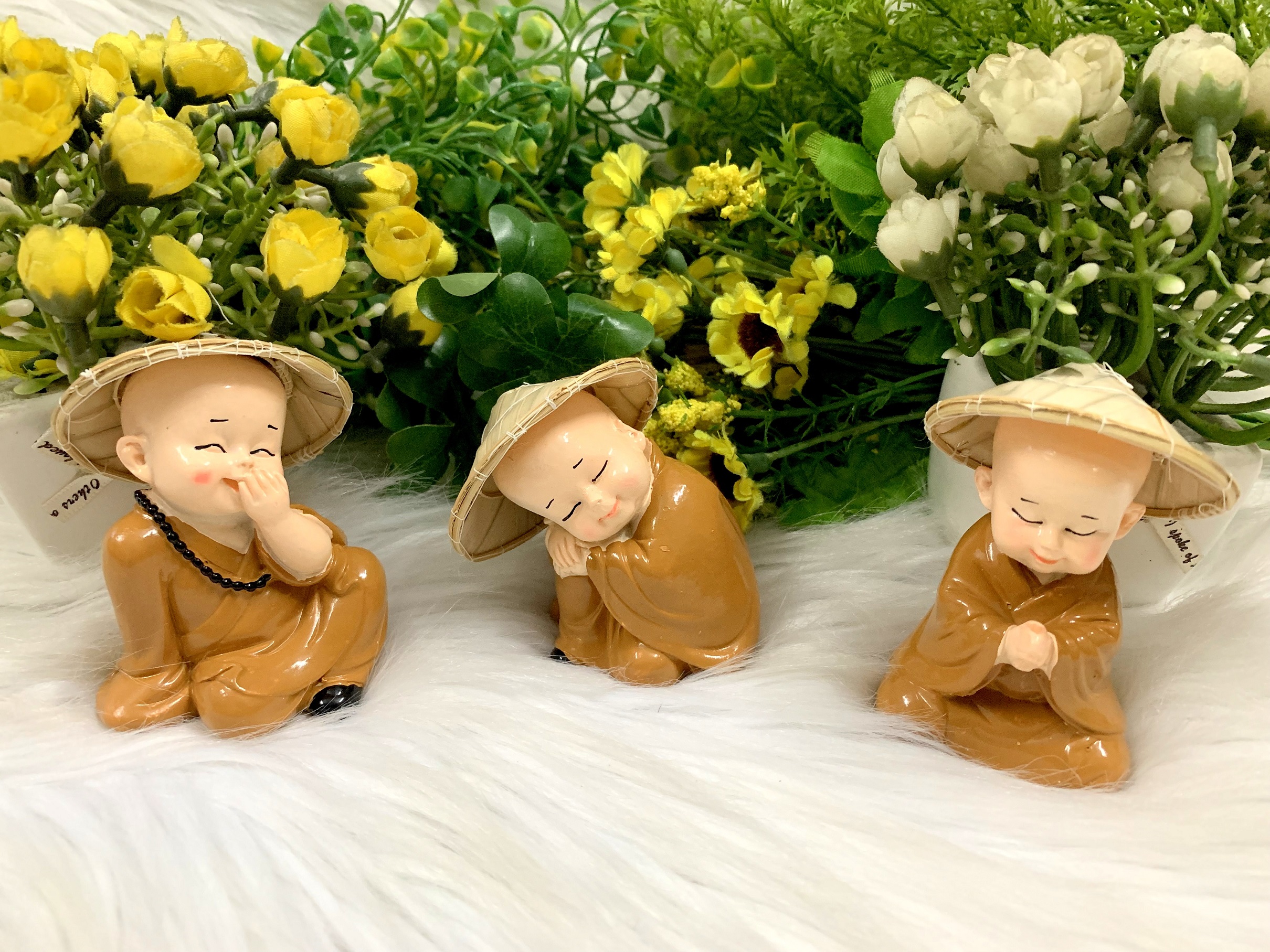 Chú Tiểu Hoan Hỉ Tài Lộc đội Nón Lá