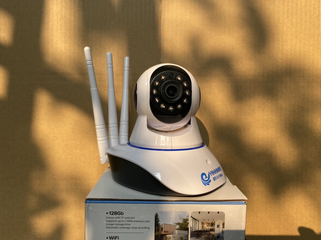 Camera Wifi Trong Nhà Yoosee 2.0 Full HD, 3 Râu, Xoay 360 độ , Đàm Thoại 2 Chiều, Cảm Biến Báo Động – Hàng Nhập Khẩu