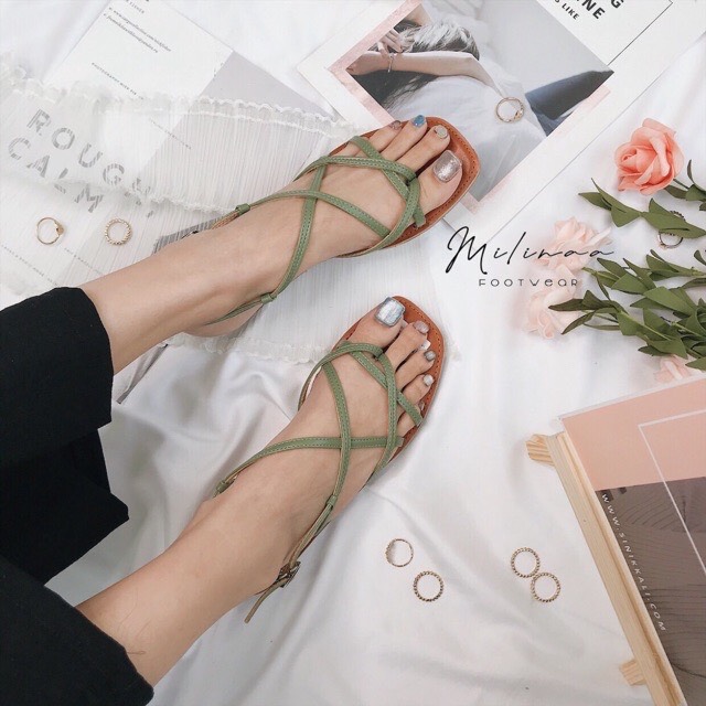 Sandal nữ đế bằng quai đan chéo siêu xinh-SB11