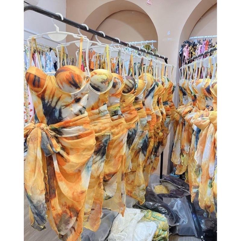 Bikini 1 mảnh cúp ngực kèm khăn quấn