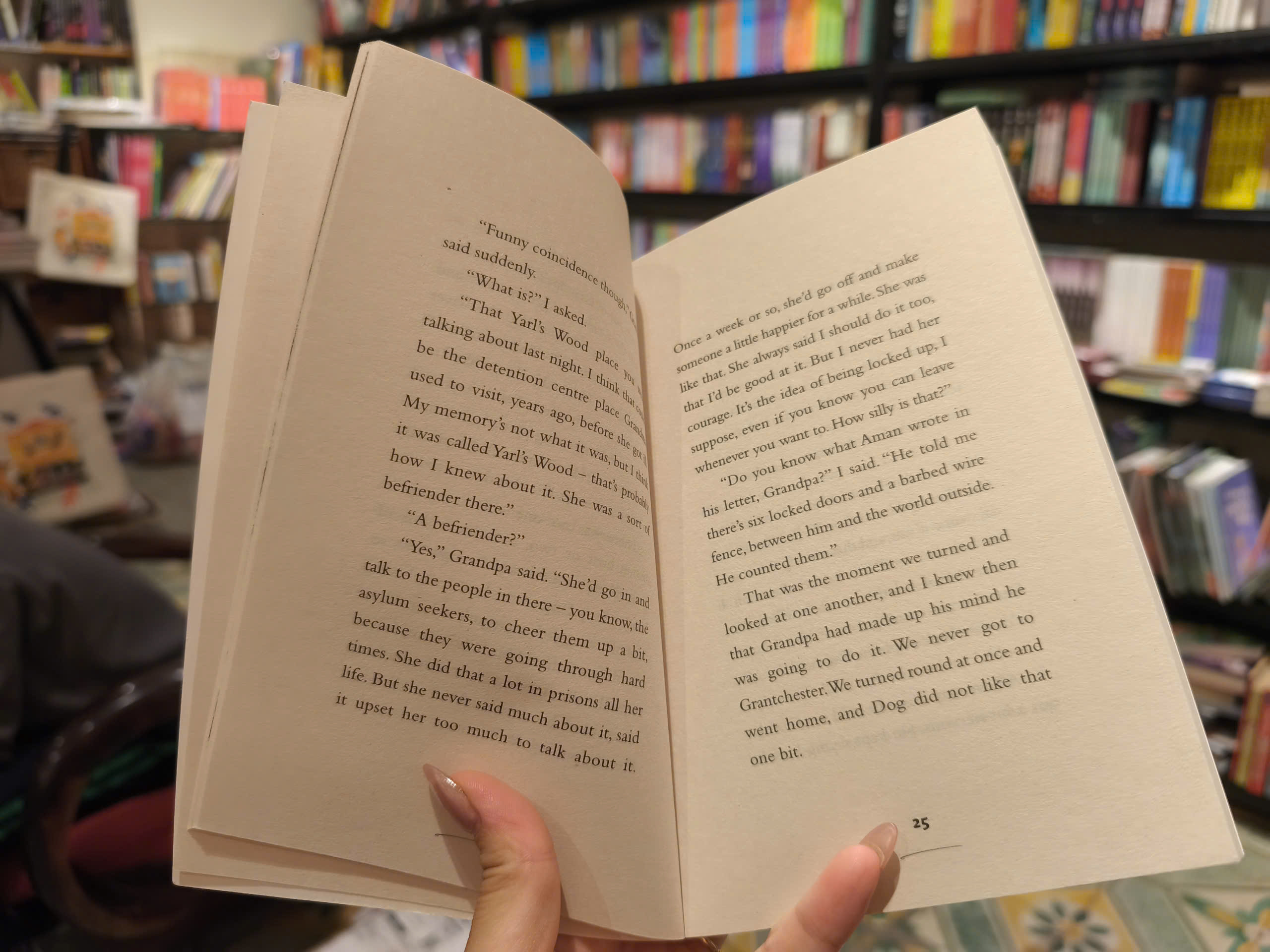 Shadow by Michael Morpurgo - Children Story book in English - Sách Ngoại Văn Nhập Khẩu