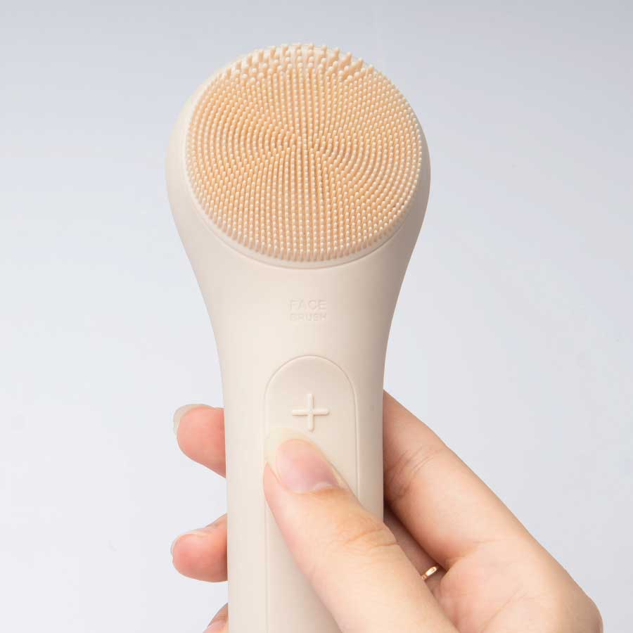 Máy rửa mặt Maxcare Max999 thương hiệu Nhật Bản