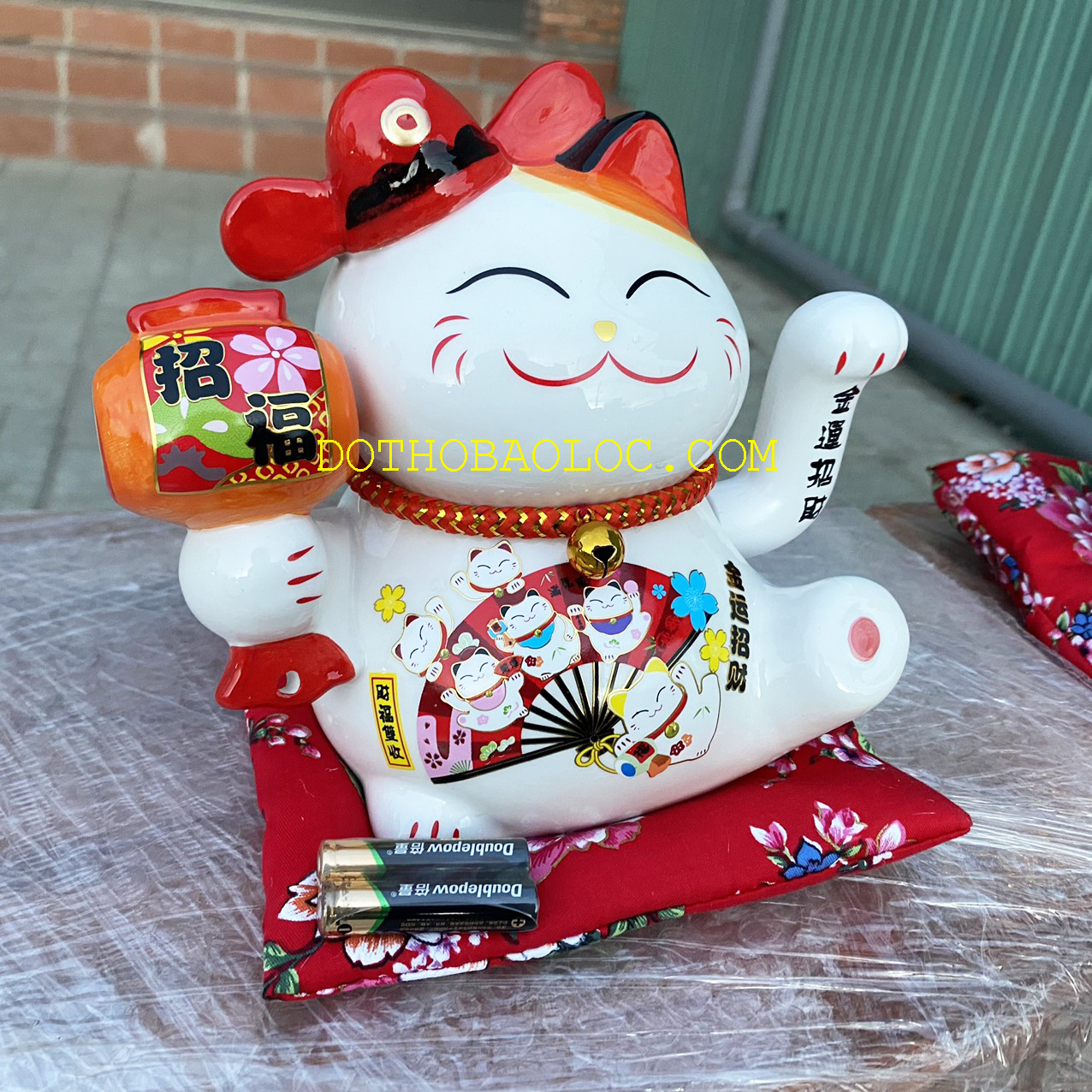 Mèo thần tài tay cầm búa đội mũ quan mang tài lộc cho gia chủ - Cao 16cm