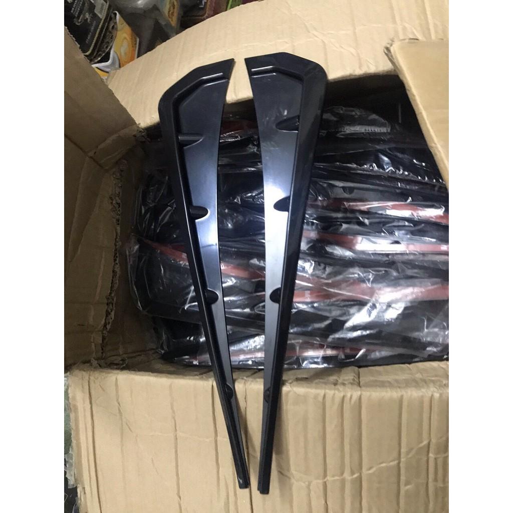 Ốp mang cá cho xe Honda Civic