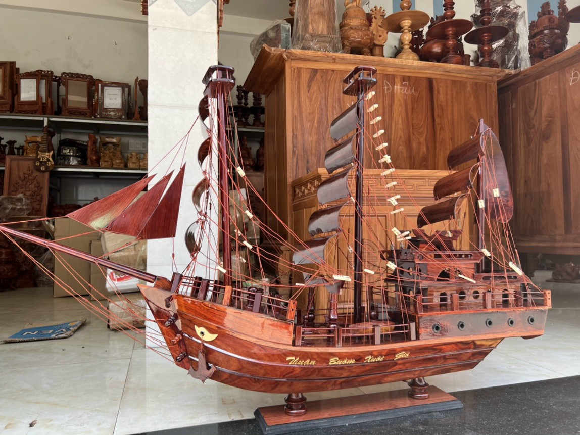 Thuyền buồm gỗ -thuyền Santa thái gỗ cẩm dài 80 cm