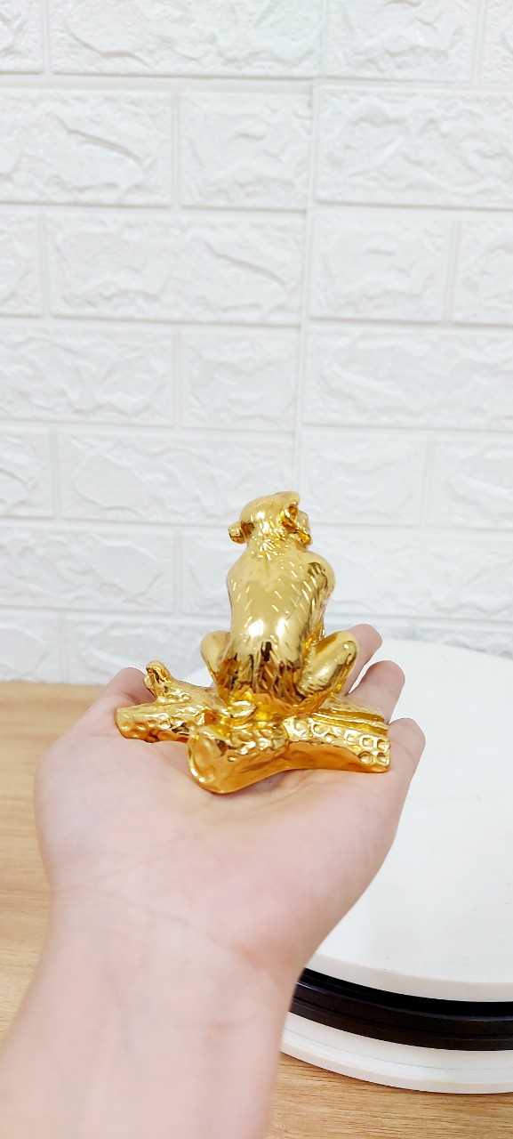 Tượng khỉ bằng đồng mạ vàng 24K