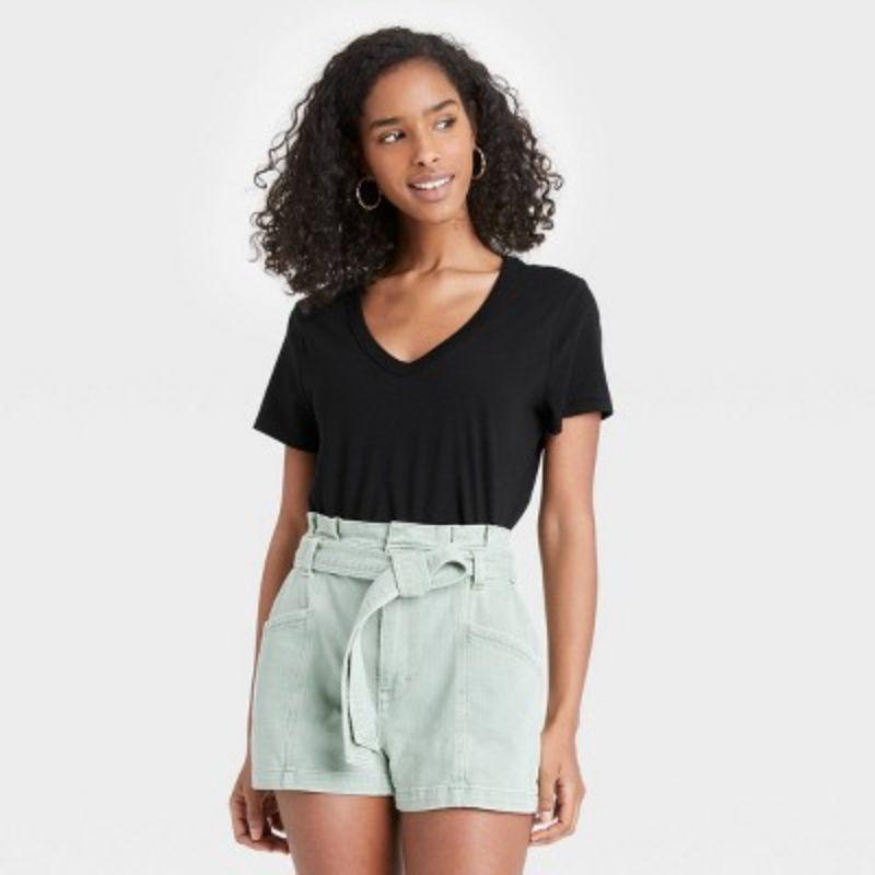 Áo thun cổ tim chất mát