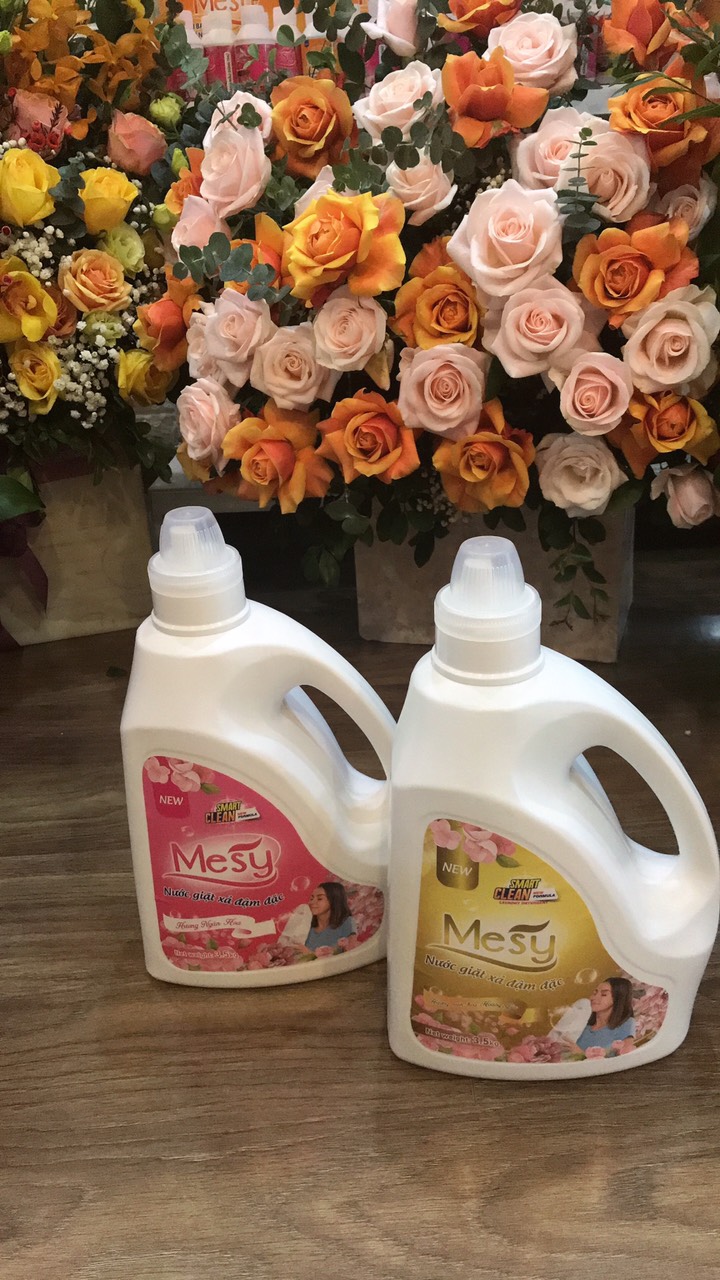 Nước giặt xả Mesy hương nước hoa Hoàng Gia loại 3,5 Kg