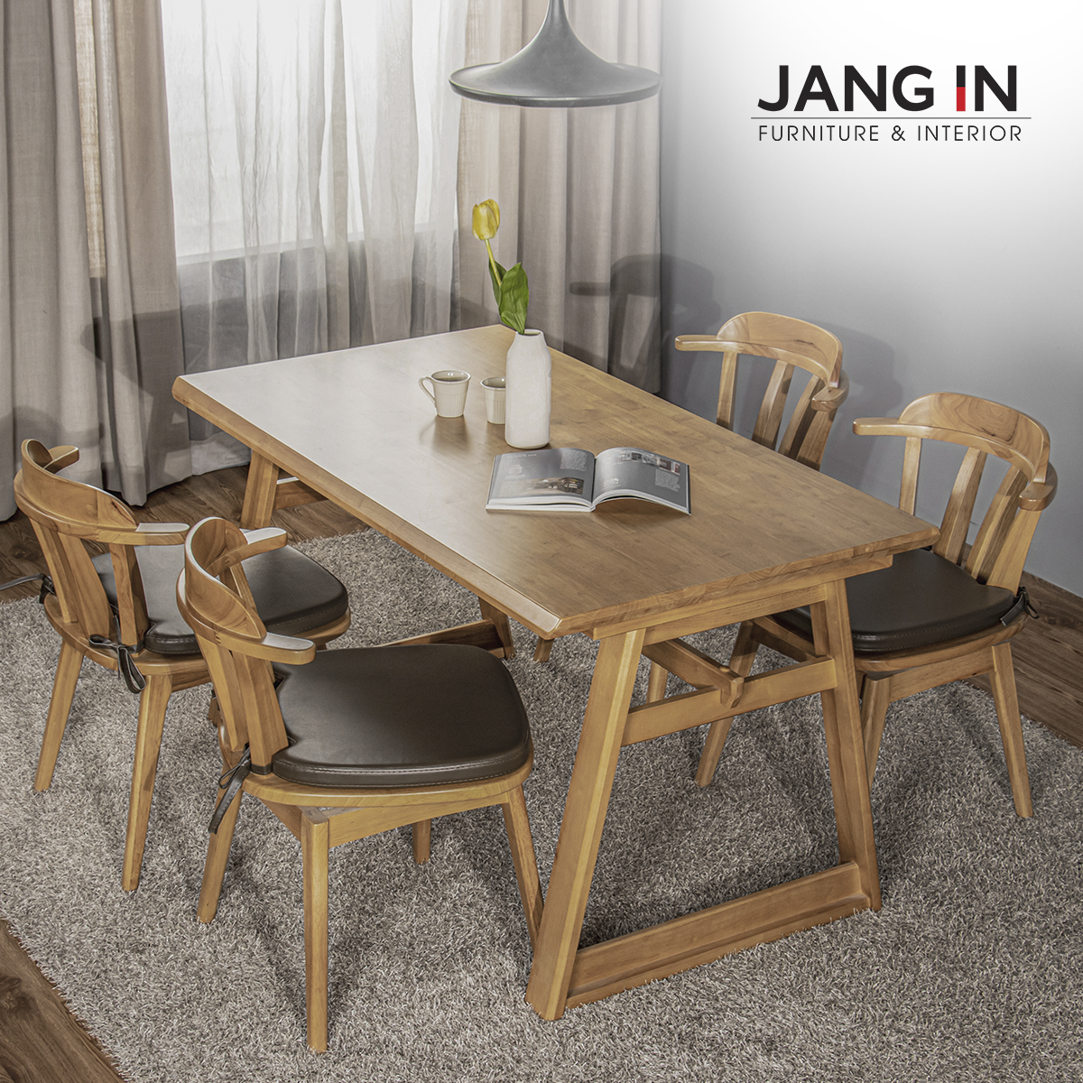 Bộ bàn ăn Florin 4 chỗ ghế xoay + 4 nệm ghế 1504000001-01