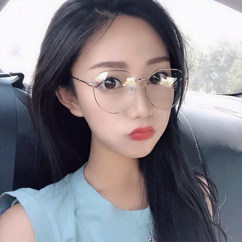 Kính trong hình đa giác