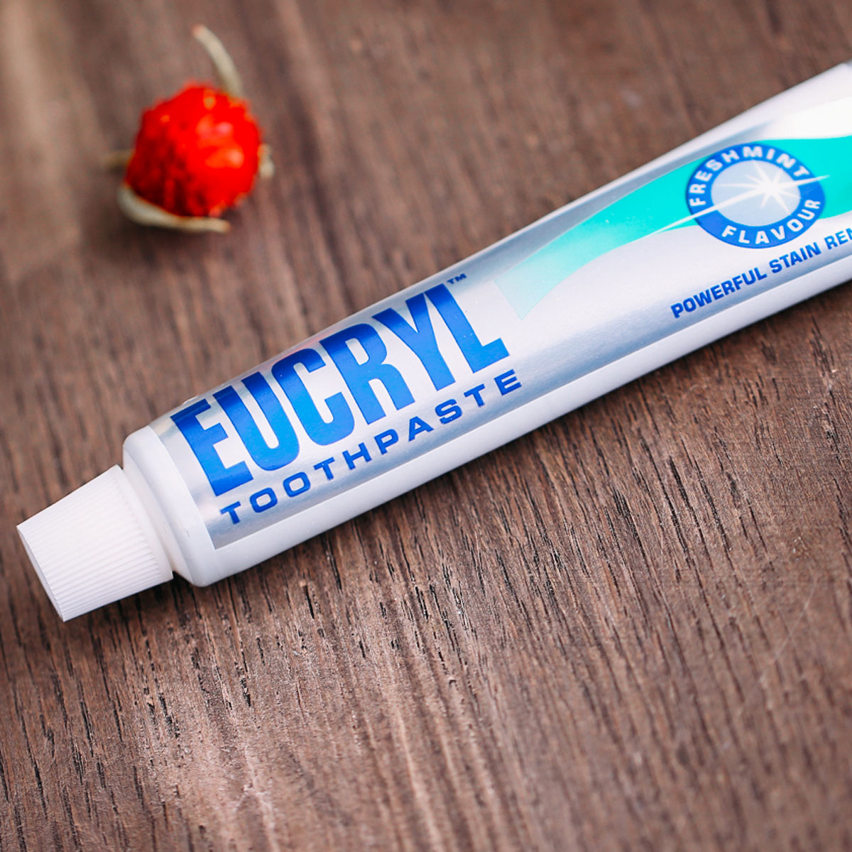 Kem Đánh Răng Eucryl Toothpaste Chính Hãng đến từ Anh Quốc