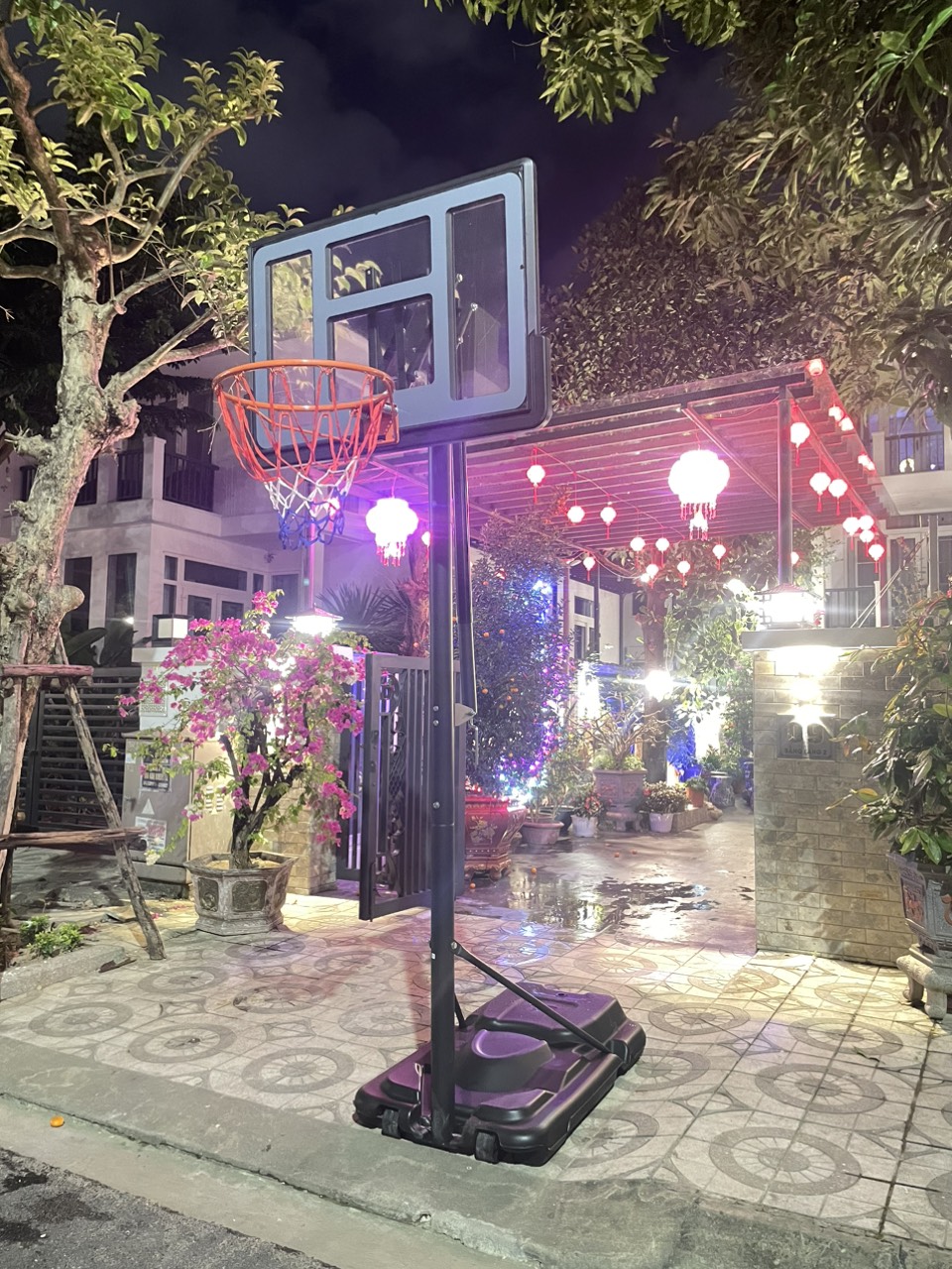 Trụ bóng rổ S021 (có tay quay tăng chỉnh), trụ bóng rổ điều chỉnh từ 230 đến 305 cm, an toàn phù hợp cho người lớn và trẻ em