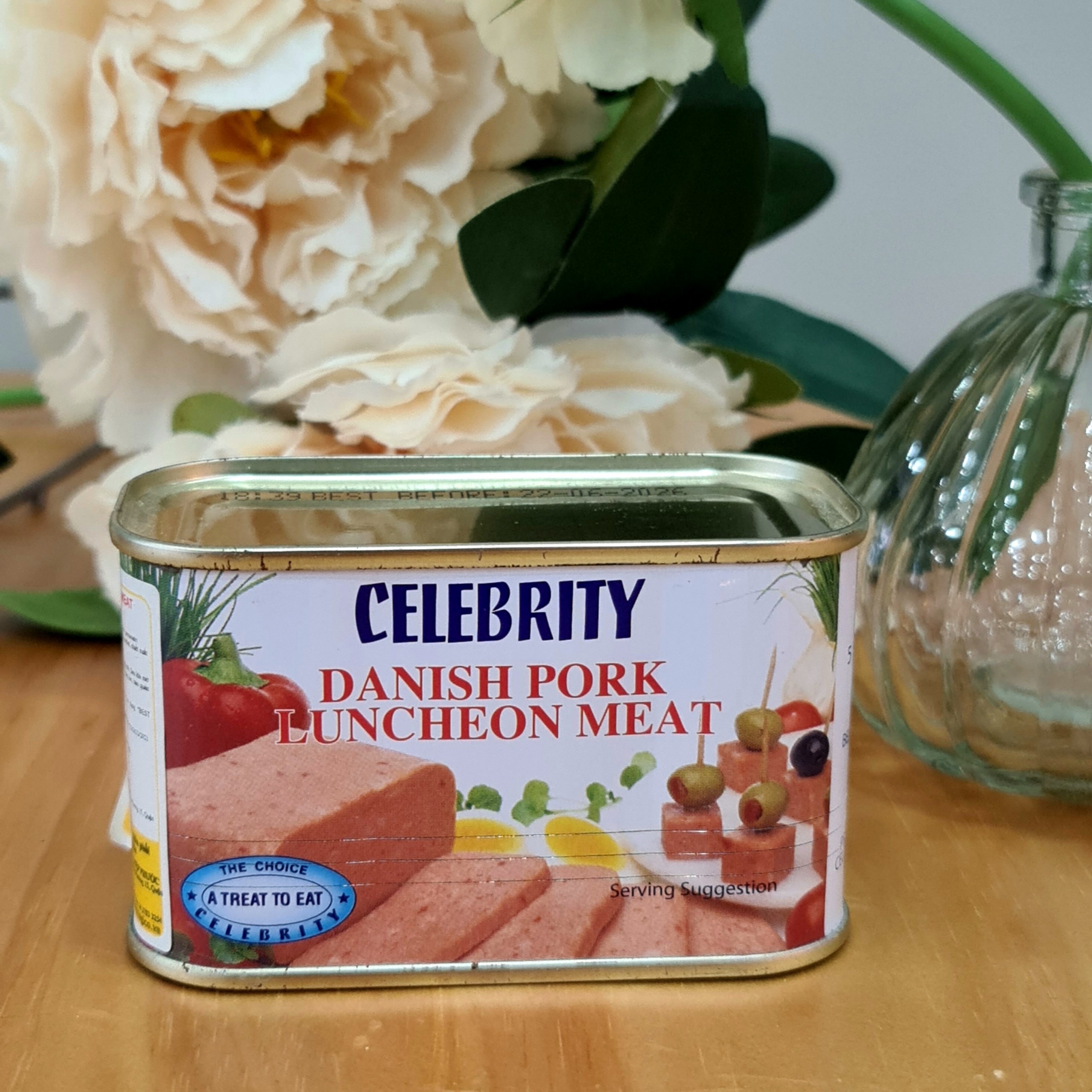 Patê thịt heo Luncheon Meat 200G - Celebrity