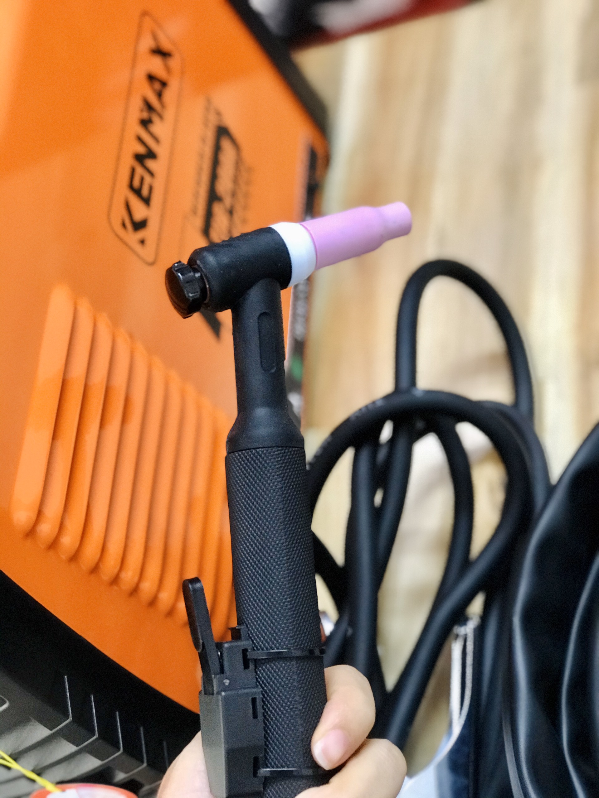 Máy hàn Tig Kenmax KM TIG 200A - Hàng chính hãng