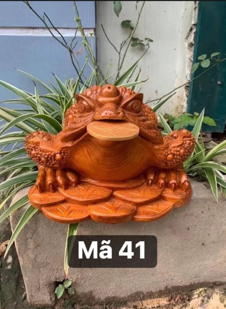 Tượng phong thuỷ - Tượng con cóc thiềm thừ gỗ hương nguyên khối ngang 35cm