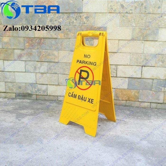Biển cảnh báo chữ A cao cấp "CẤM ĐẬU XE''