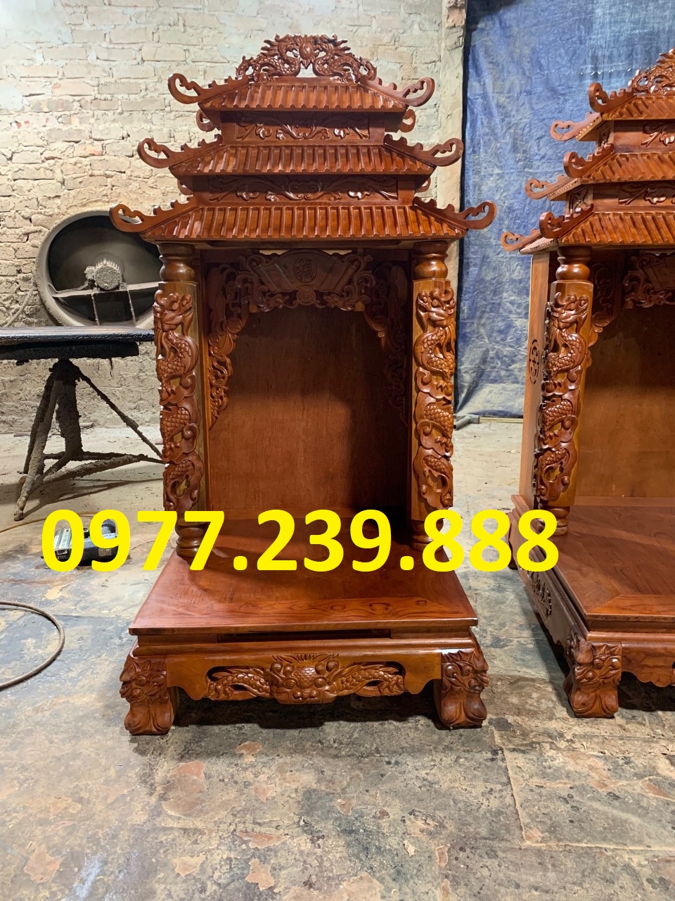 Bàn thờ thần tài gỗ xoan đào