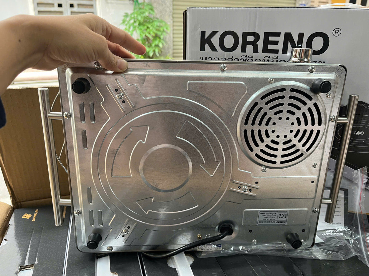 Bếp hồng ngoại Koreno Thái Lan KN-867 công suất 2200W tặng kèm vỉ nướng, bảo hành 12 tháng - Hàng chính hãng