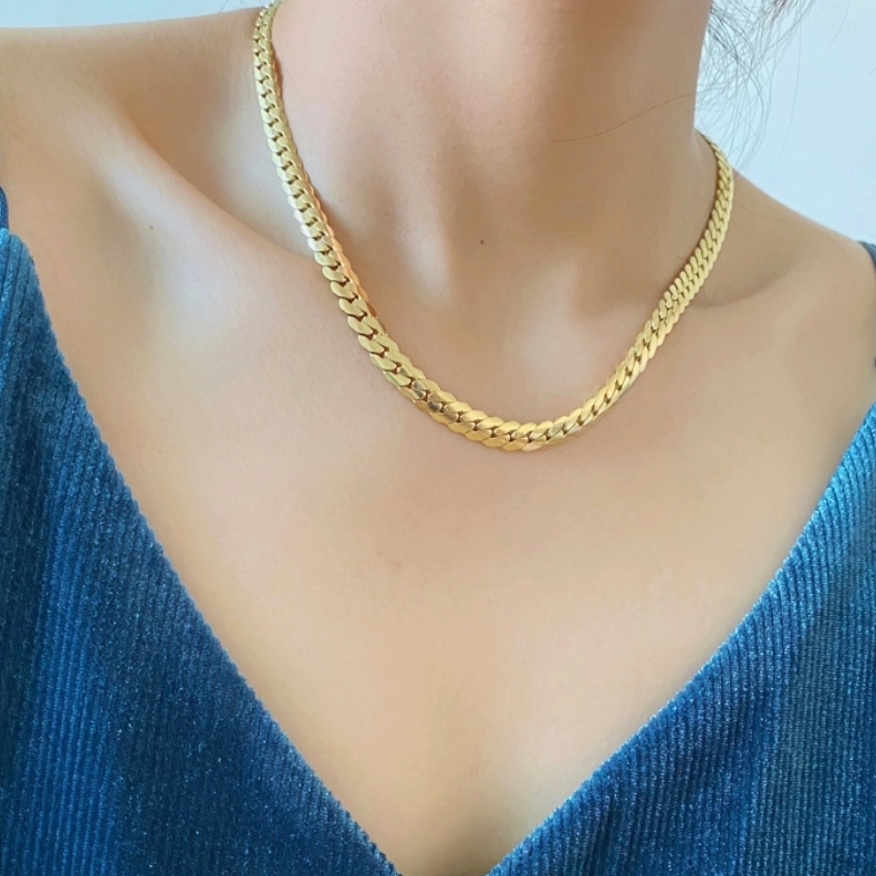 Dây chuyền chất liệu không gỉ titan dùng cho nam và nữ