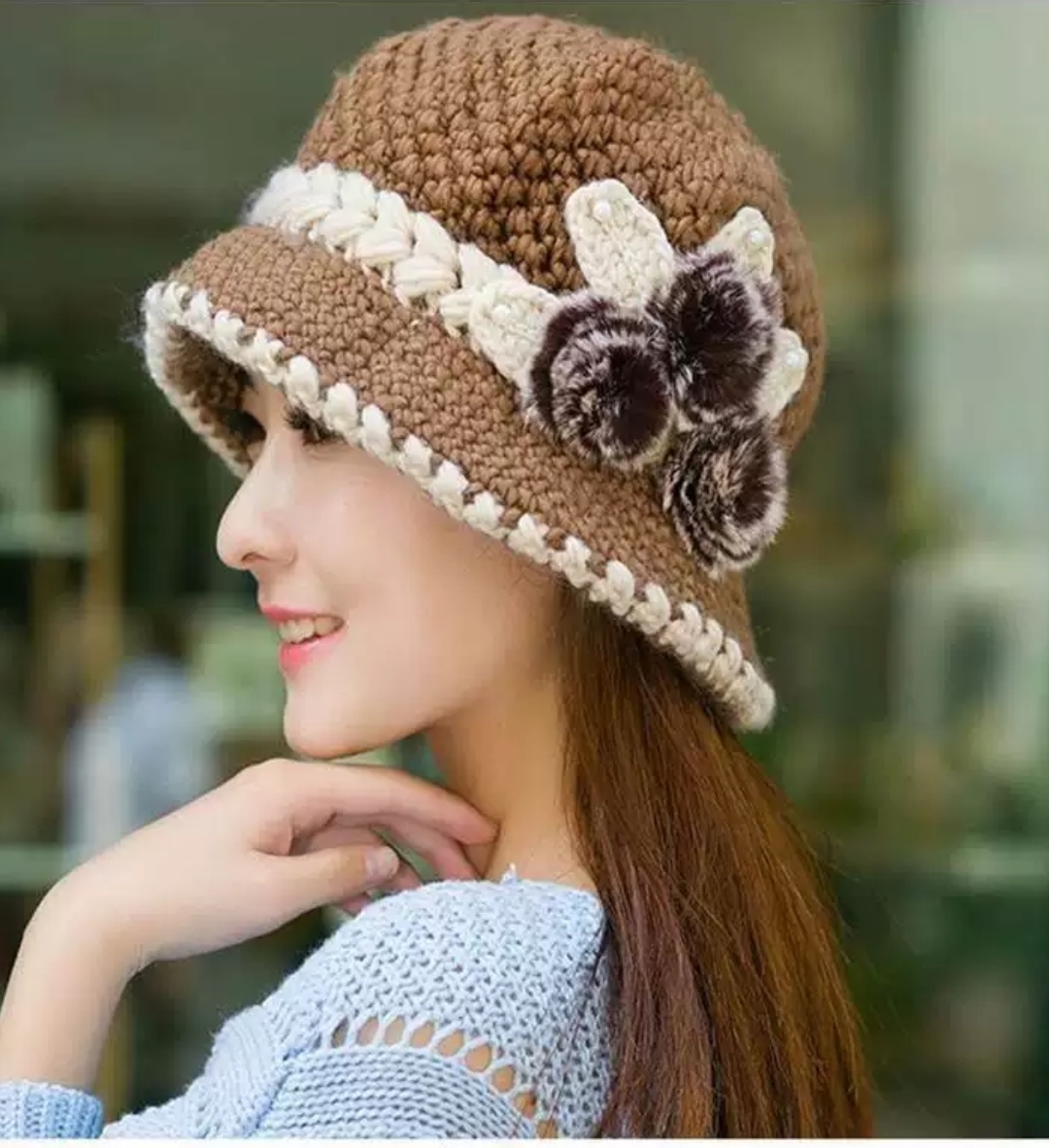 Nón mũ len nữ 2 lớp giữ ấm thu đông, phong cách Hàn Quốc. Thiết kế đẹp, phù hợp với nhiều trang phục. Chất liệu len 2 lớp mang lại sự ấm áp và thoải mái.   Phù Hợp Nhiều Trang Phục dona25090505