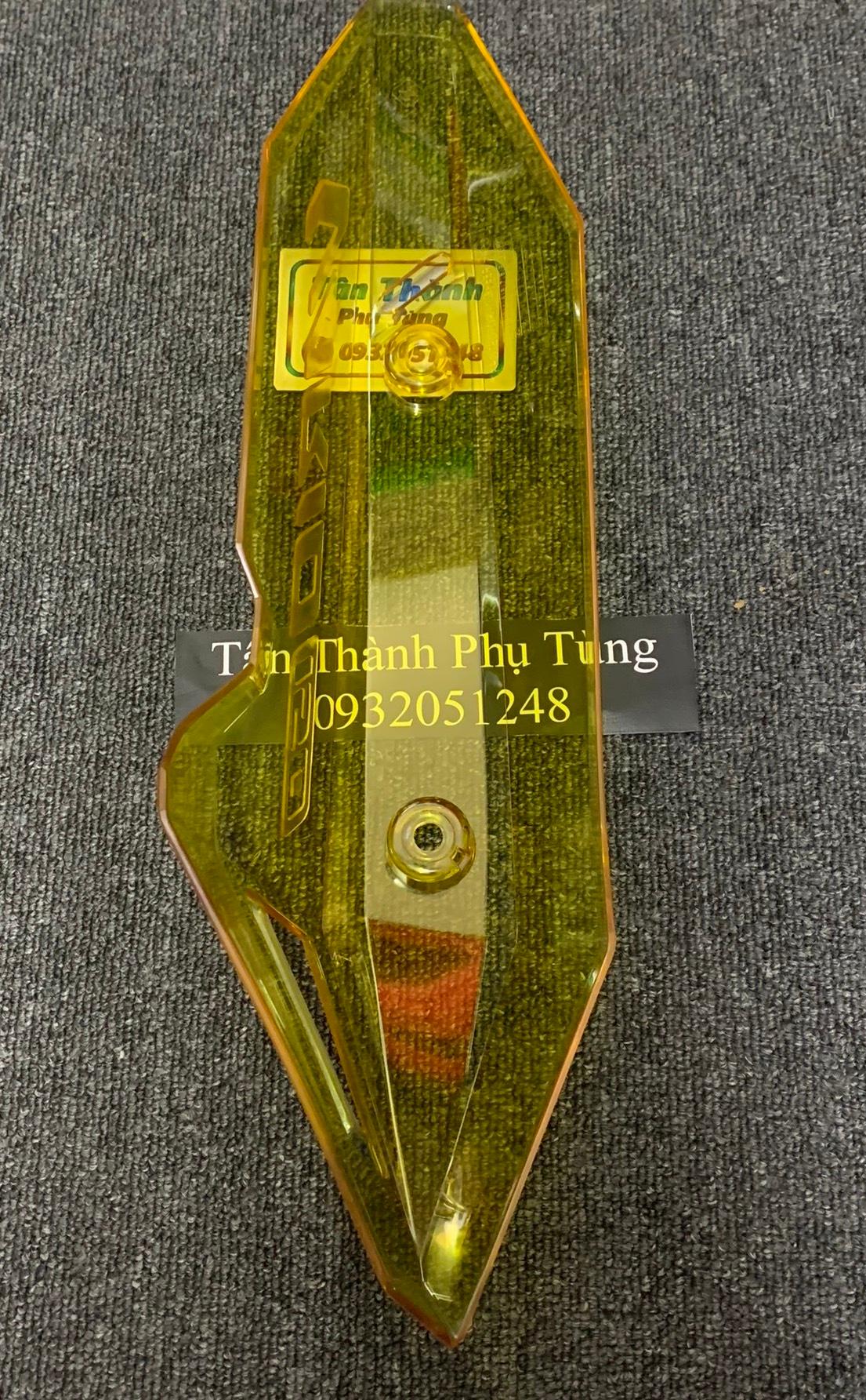 Ốp pô trong suốt dành cho xe Vario 2018 - 2020 - Màu Vàng
