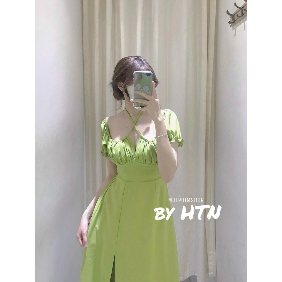 Váy xòe cổ yếm xẻ tà xếp ly ngực có mút